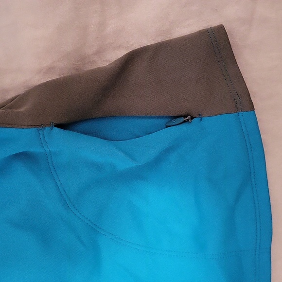 Blue Pearl Izumi Bike Jersey Size L - Picture 3 of 4